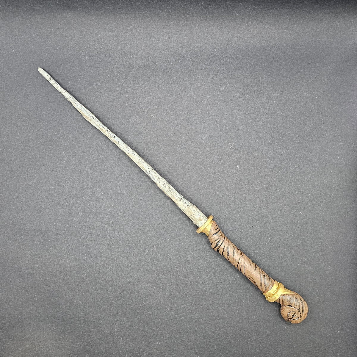 Hogwarts Legacy inspired Natural Honey Brown & Shell Honey Brown Wand